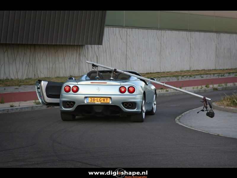 IMAGE: http://i187.photobucket.com/albums/x11/pterps/360shoot001aan800.jpg