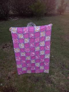 RAG QUILT, COASTERS & TRAVEL TRAYS (pics) - Sewing & Quilting