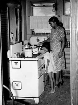 black women cooking black and white Pictures, Images and Photos