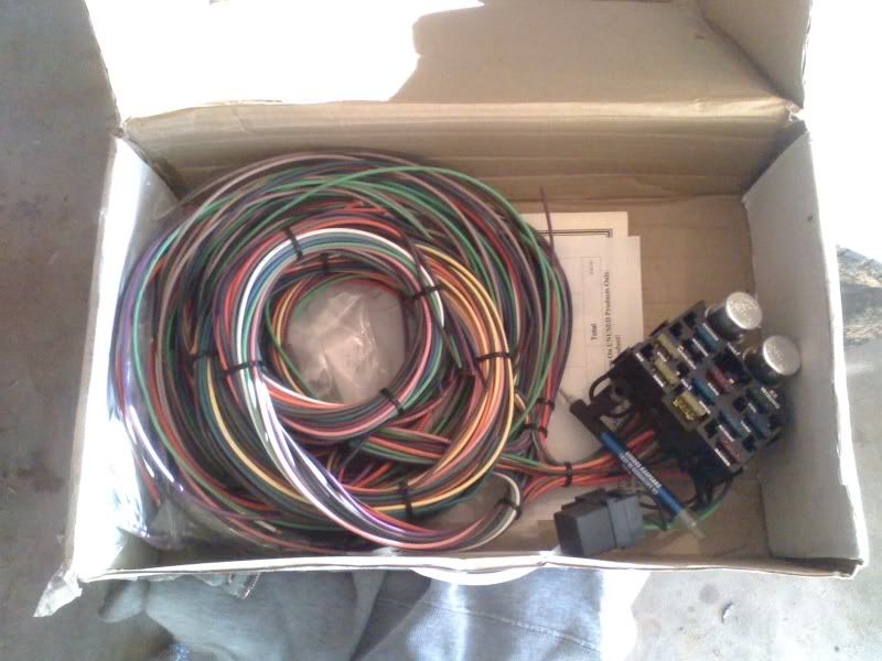 Ez wiring 12 circuit wire harnes help! | IH8MUD Forum