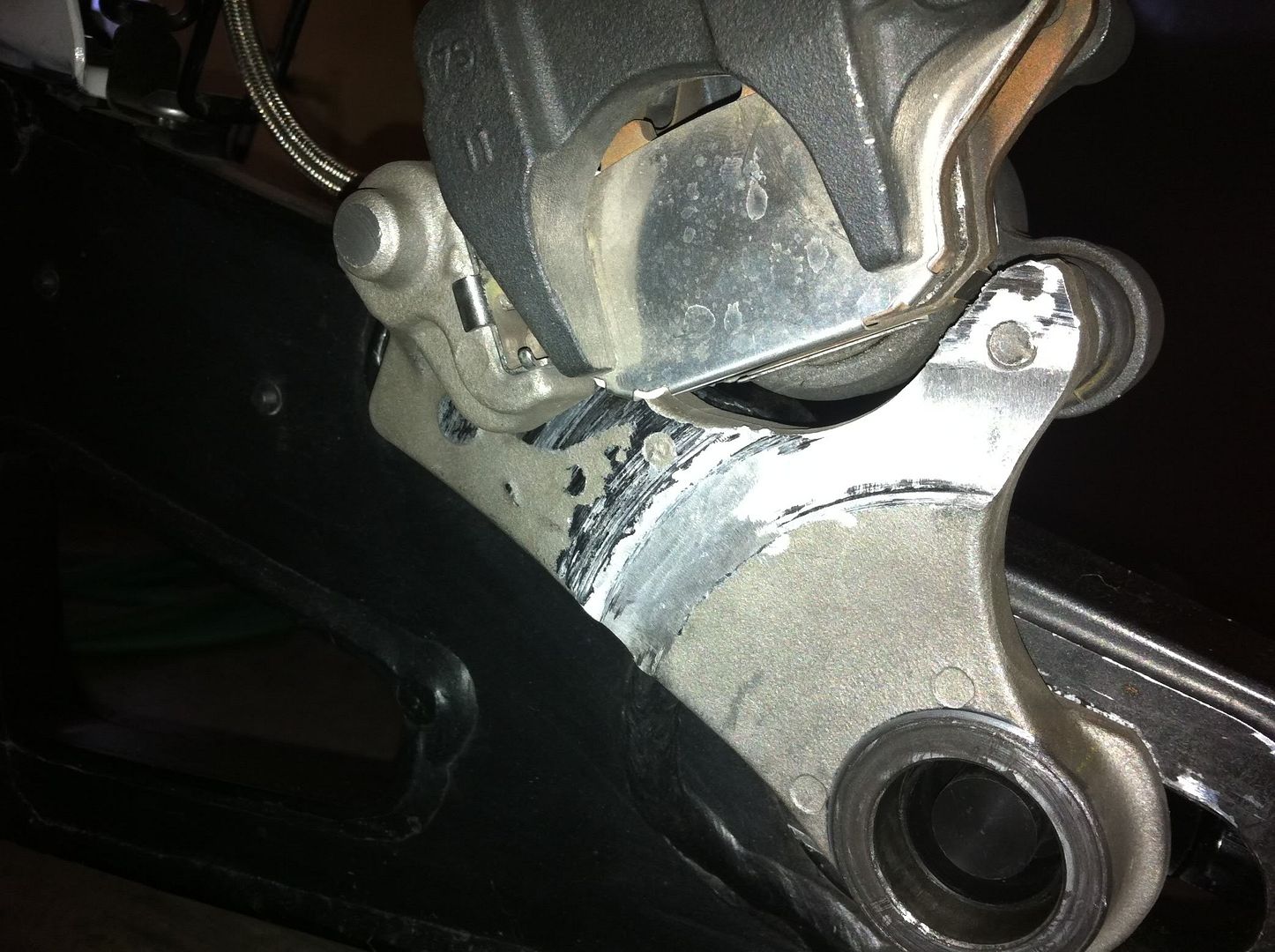Rear rotor bolts hitting caliper bracket Yamaha R1 Forum YZFR1 Forums