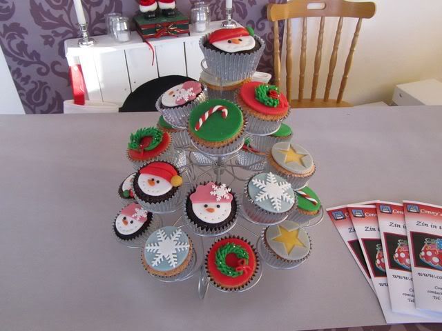 http://i187.photobucket.com/albums/x187/connyb_bucket/kerstcakes13.jpg