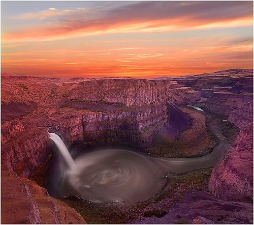 sunset at Palouse Falls WA