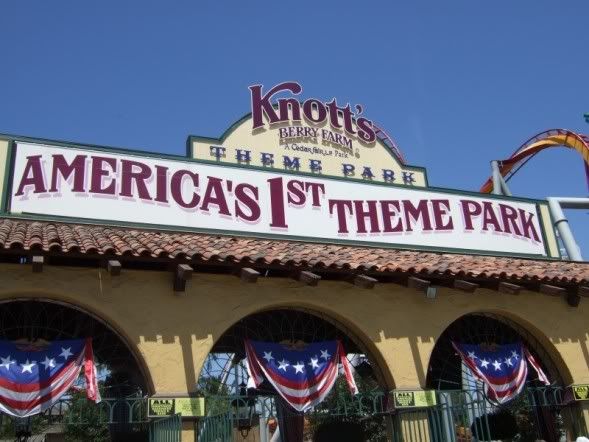 at knotts berry farm Pictures, Images and Photos