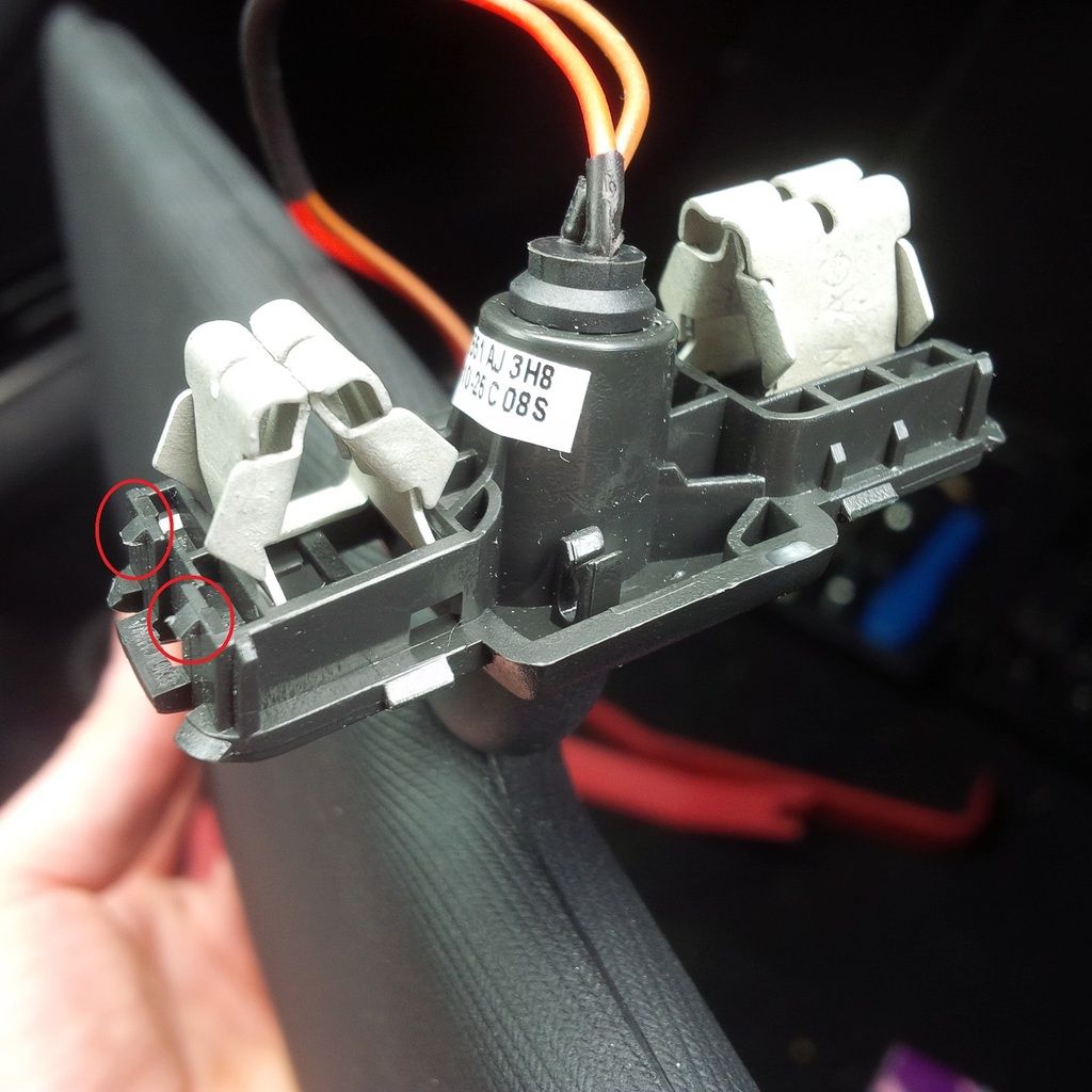 Removing a sun visor VW Golf R MK7 Chat VWROC VW R Owners Club