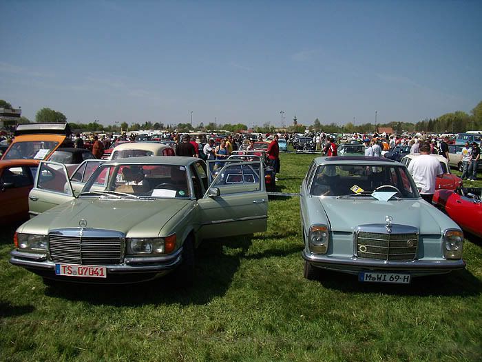 Mercedes W116 SClass and a W114 W115 EClass A Horch from the 1930s