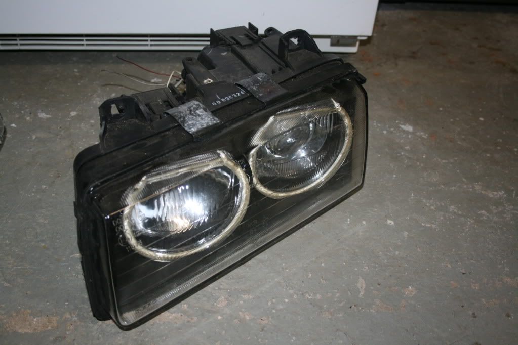 E36 1 Good, 1 broken Depo glass headlights with halos