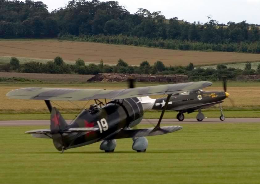 http://i187.photobucket.com/albums/x94/Bill16STN/Polikarpov_Aircobra.jpg