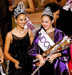 PuteriIndonesia2000.gif