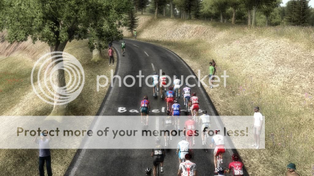 i187.photobucket.com/albums/x62/Smowz/MG2013/ProTour/5zg-CunegoevenworkstopullbackPozzato_zpsb270ea69.jpg