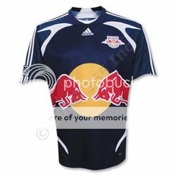 i187.photobucket.com/albums/x62/Smowz/red-bull-new-york-08-09-away-shirt.jpg